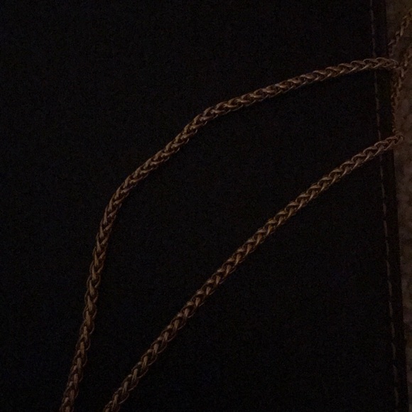 Gold Chain - Picture 2 of 3